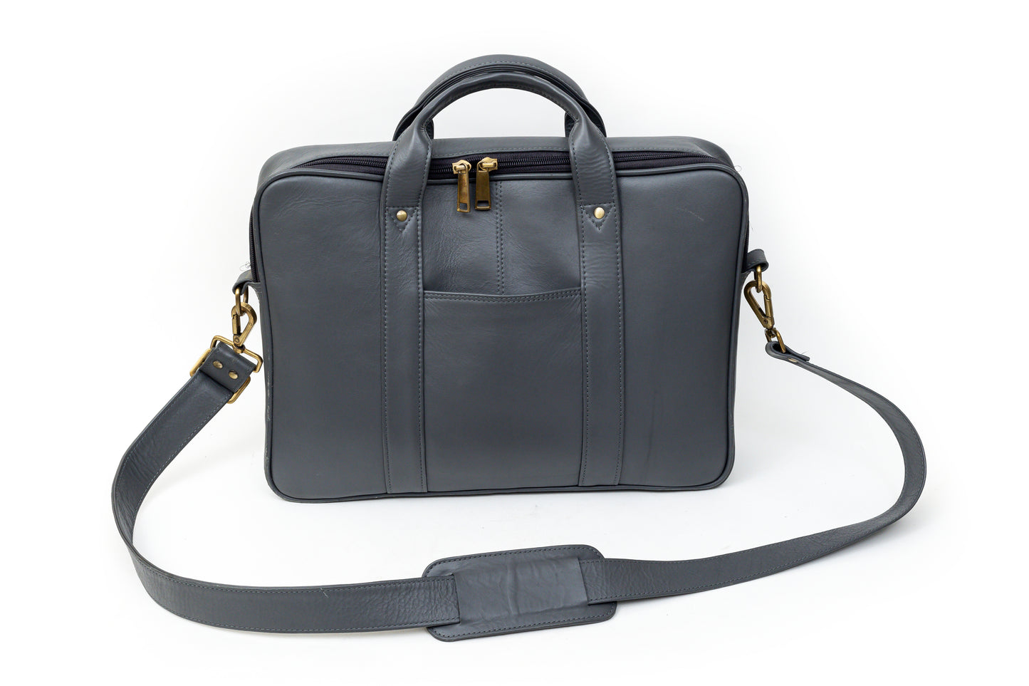 The unisex leather office/travellers bag for corporate gifting.
