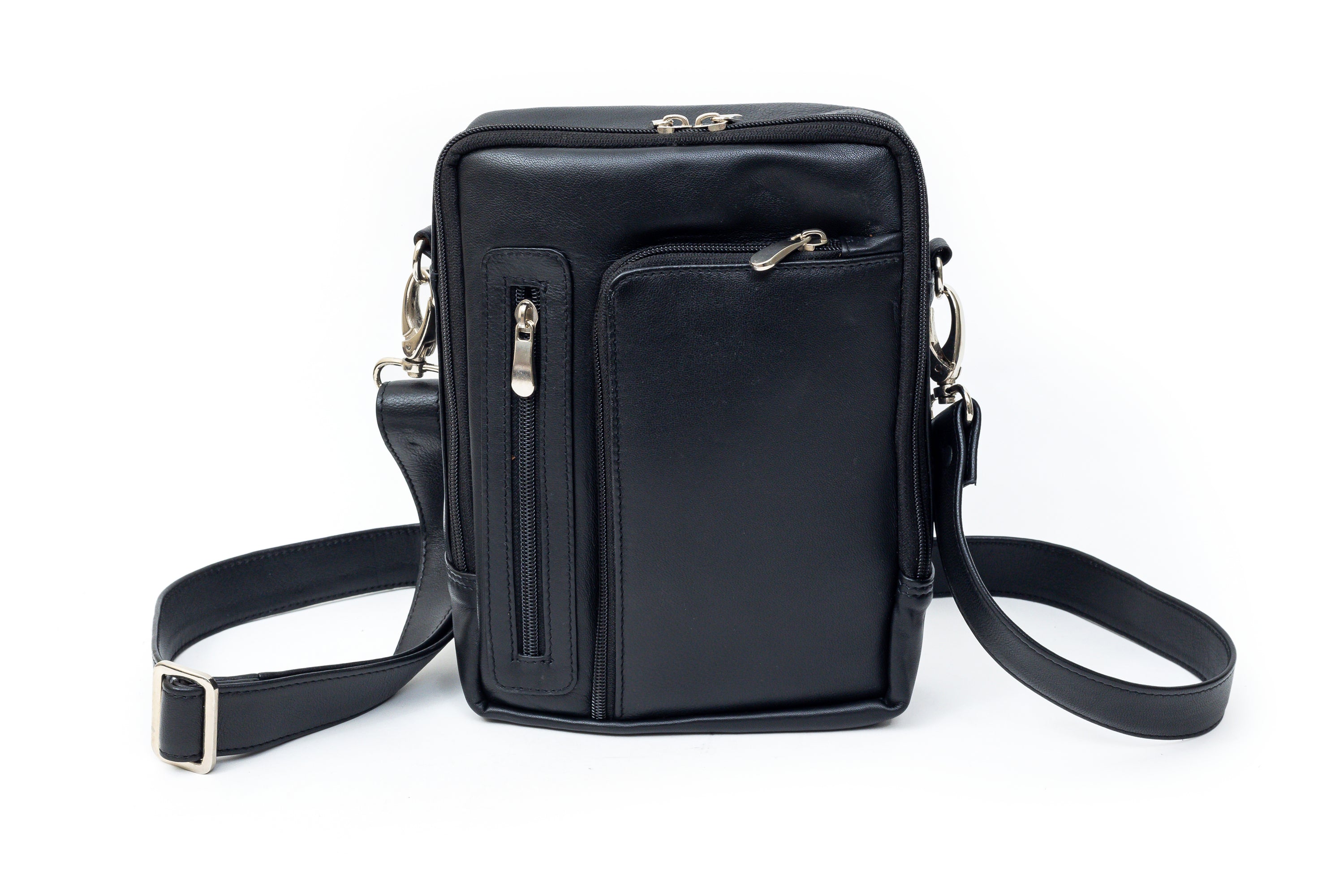 Explorer, the unisex travellers cross body bag.