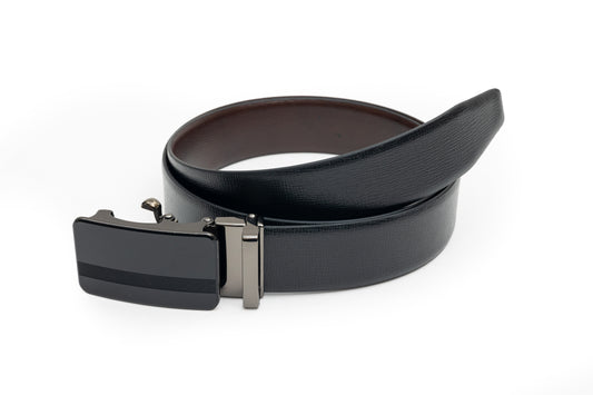 Nova, the reversible leather belt for men.